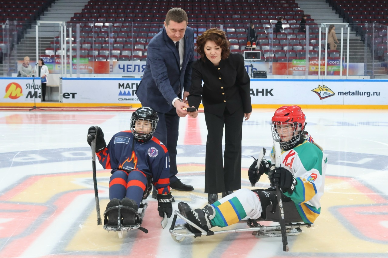 Андрей Орехов открыл турнир по следж-хоккею в Магнитогорске