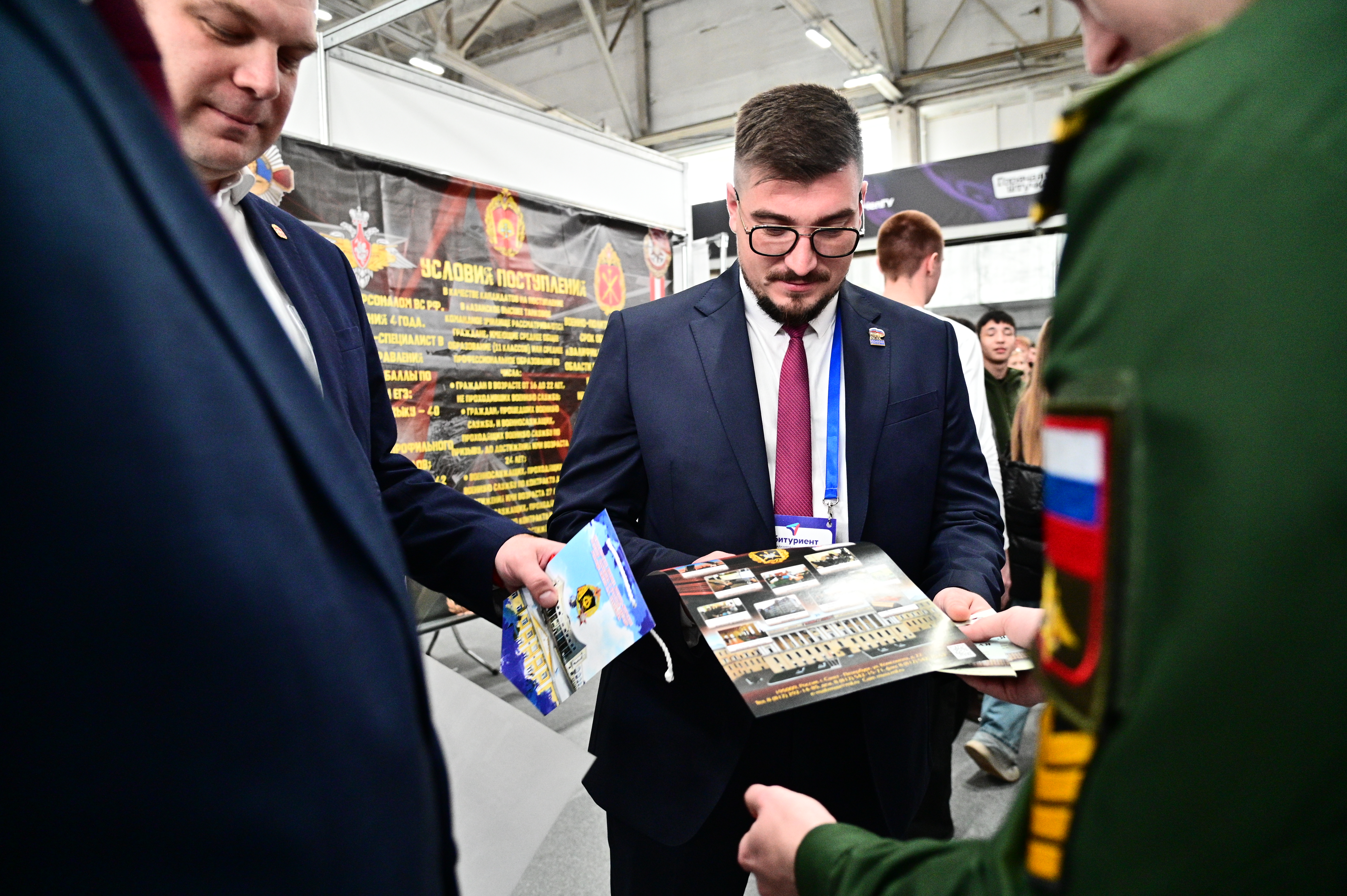 В Челябинске стартовала межрегиональная образовательная выставка «Абитуриент»