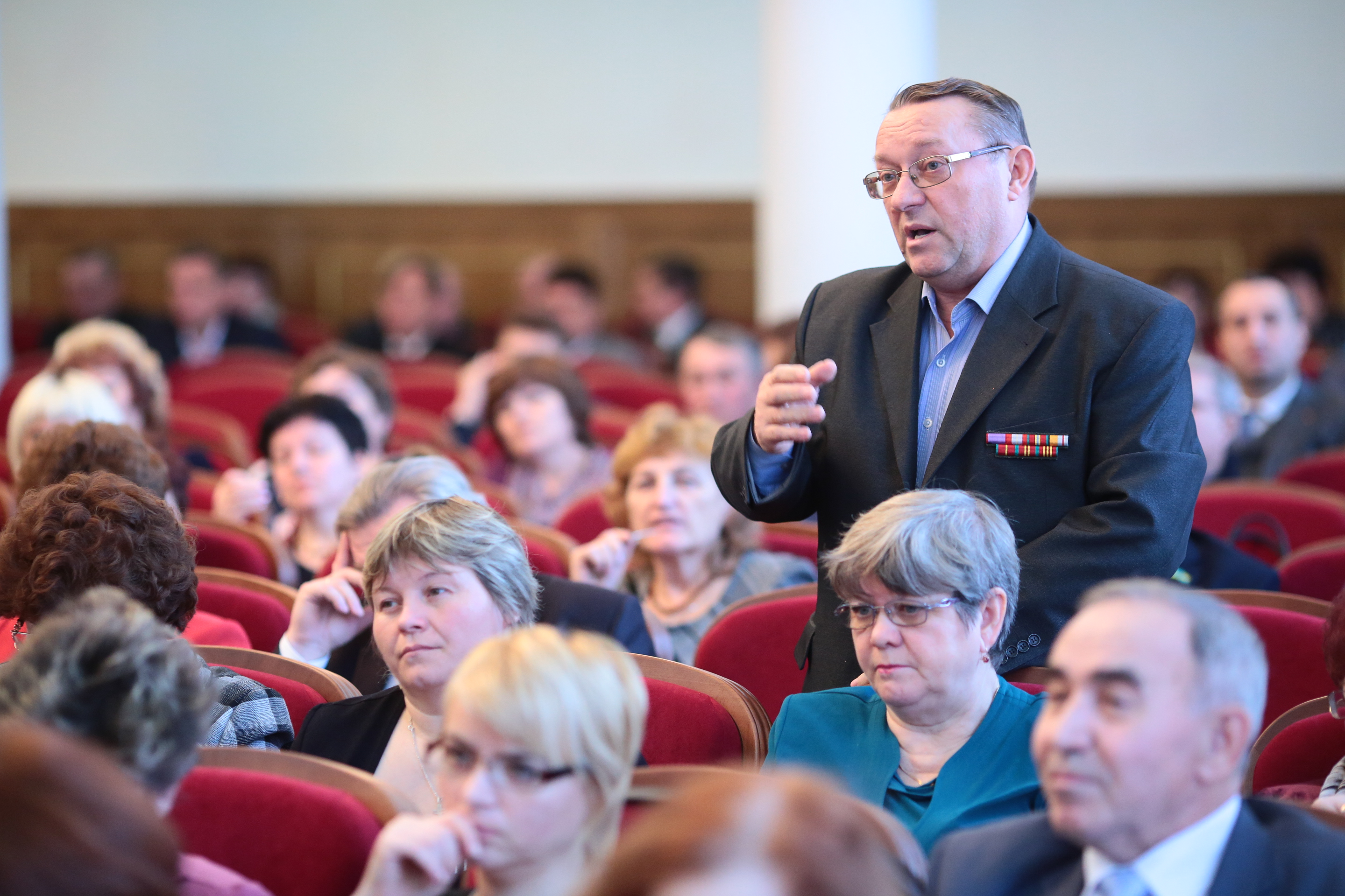 Депутат законодательного собрания челябинской. Депутат Ассамблеи. Ассамблея депутатов Сосновского.