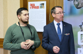 В Законодательном Собрании открыта выставка «Сила в правде»