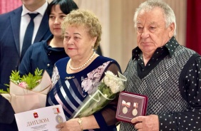 Награждение супружеских пар знаком «Семейное счастье» в Еманжелинском округе