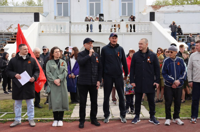 Валерий Филиппов принял участие в торжественном открытии легкоатлетической эстафеты в Еманжелинском районе