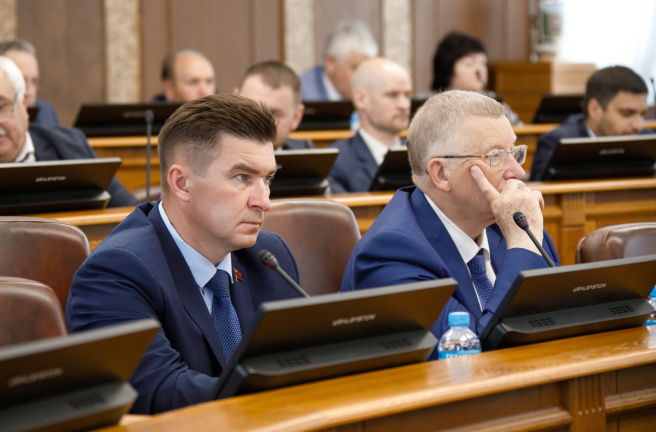 Размер региональной стипендии студентов-целевиков медицинских вузов приравнивается к академической стипендии