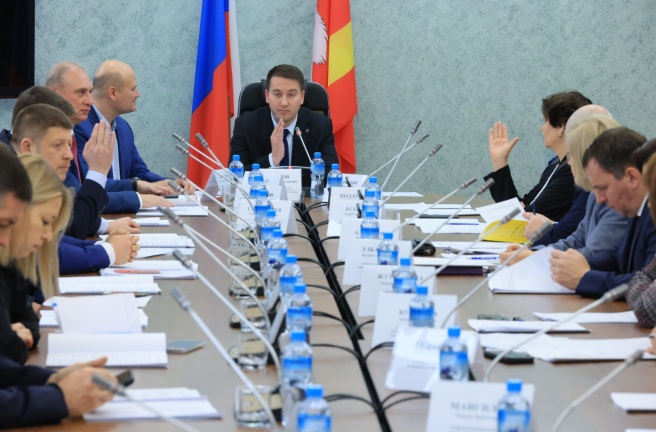 Комитет по строительной политике и ЖКХ оценил готовность объектов жилищно-коммунального хозяйства к отопительному сезону 