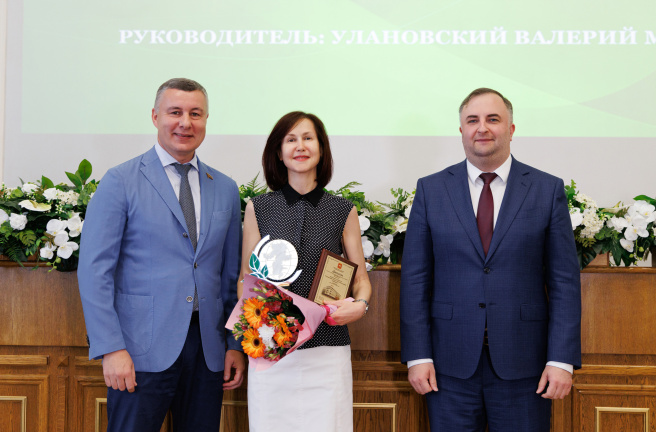 В Законодательном Собрании наградили победителей конкурса социальных достижений «Меняющие мир»