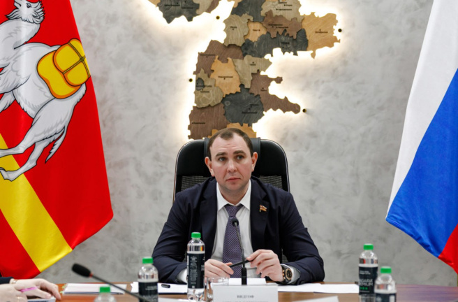Председатель комитета Законодательного Собрания по молодежной политике, культуре и спорту Михаил Видгоф об итогах деятельности Общественной молодежной палаты при областном парламенте