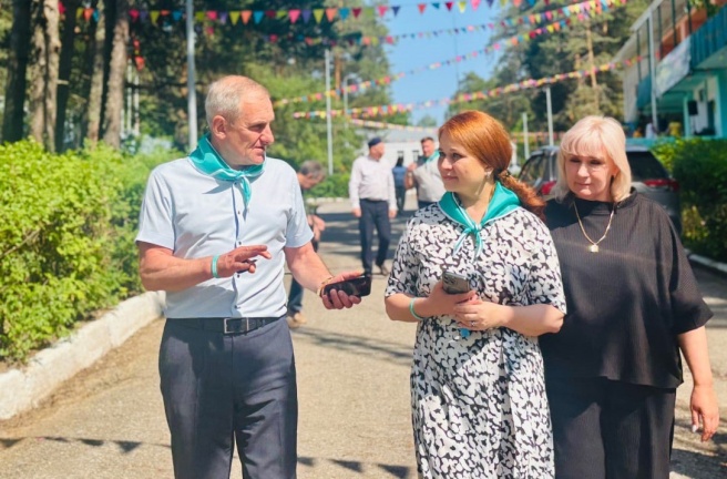 Лена Колесникова посетила детский лагерь «Ребячья республика» в Усть-Катаве после ремонта 