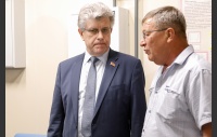 Александр Журавлев посетил фельдшерско-акушерский пункт в деревне Щапино