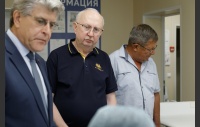 Александр Журавлев посетил фельдшерско-акушерский пункт в деревне Щапино