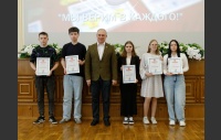 Вручение благодарностей оргкомитету и волонтерам турнира "Мы верим в каждого!"