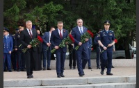 Церемония возложения венков и цветов к Вечному Огню ко Дню памяти и скорби