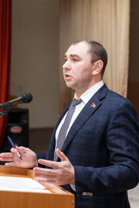 Михаил Видгоф провел встречу с жителями Тракторозаводского района Челябинска