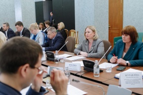 Комитет Законодательного Собрания по строительной политике и ЖКХ рассмотрел отчет о результатах деятельности правительства области за 2023 год