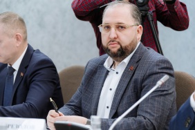 Комитет Законодательного Собрания по строительной политике и ЖКХ рассмотрел отчет о результатах деятельности правительства области за 2023 год