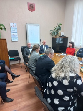 Депутат Валерий Колокольцев провел встречи с избирателями Ленинского района Магнитогорска
