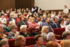 Председатель Законодательного Собрания области Александр Лазарев встретился с жителями Южноуральска