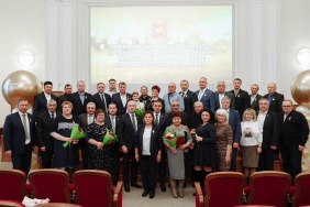 В Законодательном Собрании прошла церемония награждения лауреатов премии областного парламента в сфере агропромышленного комплекса