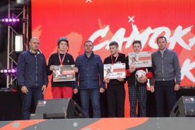 Председатель Законодательного Собрания Александр Лазарев принял участие в праздничных мероприятиях, посвящённых 286-летию Челябинска