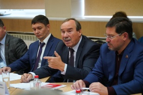 Депутаты комитета по промышленной политике, энергетике, транспорту и тарифному регулированию провели выездное заседание на фабрике «Юничел»