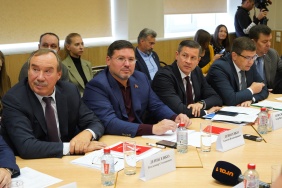Депутаты комитета по промышленной политике, энергетике, транспорту и тарифному регулированию провели выездное заседание на фабрике «Юничел»