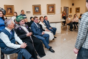 Музей Южного Урала получил в дар редкую картину из частной коллекции