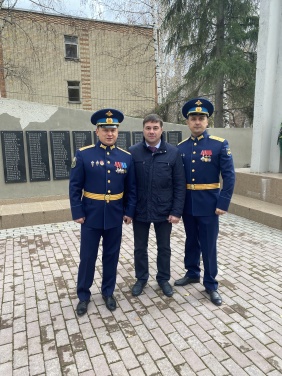 Депутат Александр Решетников принял участие в открытии памятника в Миньяре