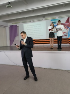 Дмитрий Мельников