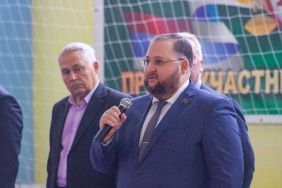Депутаты отчитались о деятельности областного парламента перед жителями Южного избирательного округа