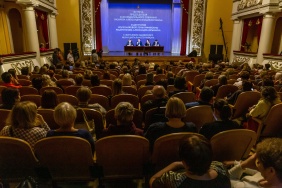Председатель Законодательного Собрания Александр Лазарев встретился с избирателями в Аше