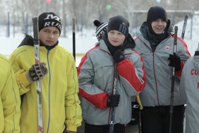 В поселке Федоровка состоялось торжественное открытие нового хоккейного корта