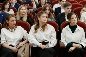 Церемония награждения победителей смотра-конкурса молодежных парламентских формирований и конкурса "Парламентские дебаты"