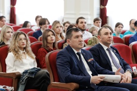 Церемония награждения победителей смотра-конкурса молодежных парламентских формирований и конкурса "Парламентские дебаты"