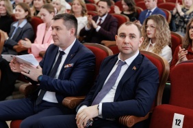 Церемония награждения победителей смотра-конкурса молодежных парламентских формирований и конкурса "Парламентские дебаты"
