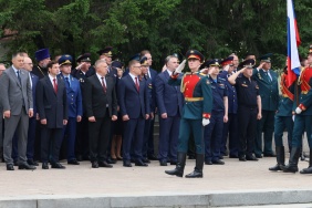 Церемония возложения венков и цветов к Вечному Огню ко Дню памяти и скорби