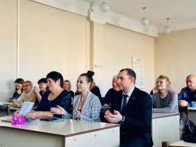Михаил Видгоф вручил благодарственные письма и Почетные грамоты заслуженным работникам Челябинского тракторного завода «ЧТЗ-УРАЛТРАК»