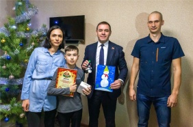 Александр Лазарев: «Важно исполнить каждую детскую мечту в преддверии Нового года и подарить частицу тепла и счастья тем, кто нуждается в заботе»