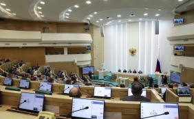 Александр Лазарев