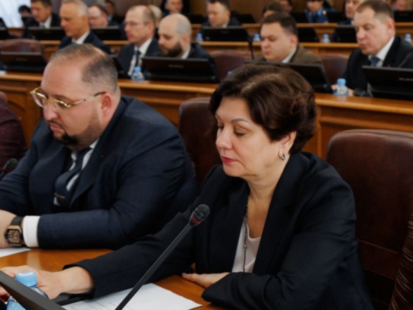 Депутат Законодательного Собрания Марина Поддубная о представительстве женщин в областном парламенте восьмого созыва